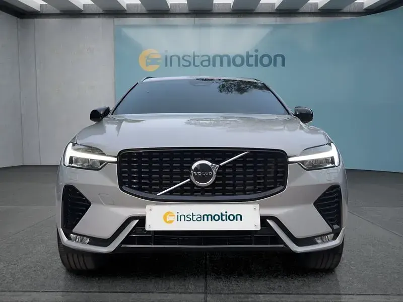 Gebraucht Volvo XC60 197 PS (144 kW) 2023 Silber SUV