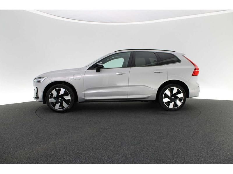 Gebraucht Volvo XC60 Plus 455 PS (334 kW) 2023 Silver dawn SUV