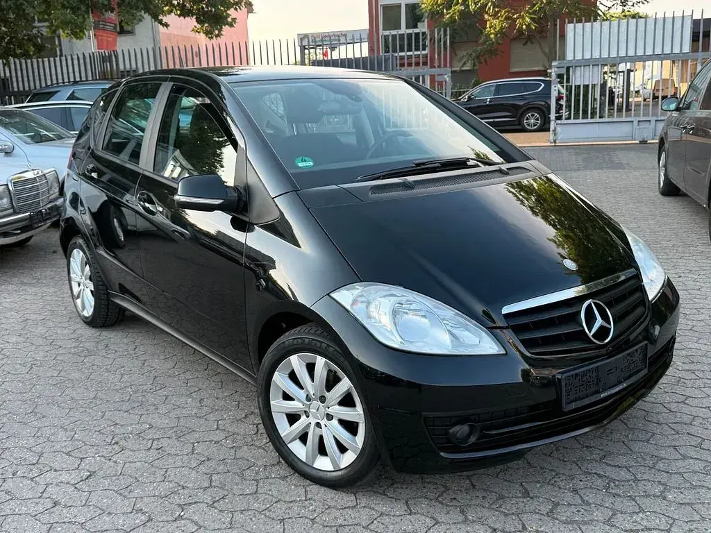 Gebraucht Mercedes A160 95 PS (69 kW) 2010 Schwarz Limousine