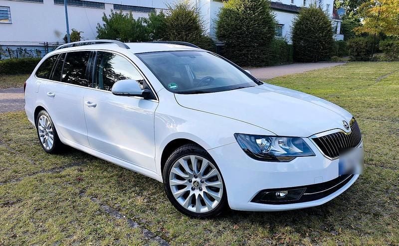 Usado Skoda Superb 140 HP (102 kW) 2014 Carrinha