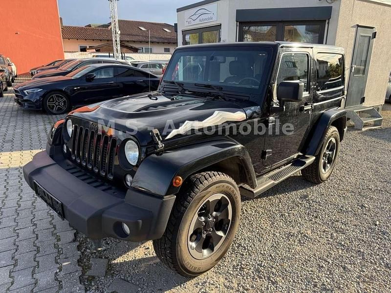 Black clear coat Gebraucht 2015 Jeep Wrangler Unlimited SUV | 29.899 € (Fairer Preis) - Bild 1/4