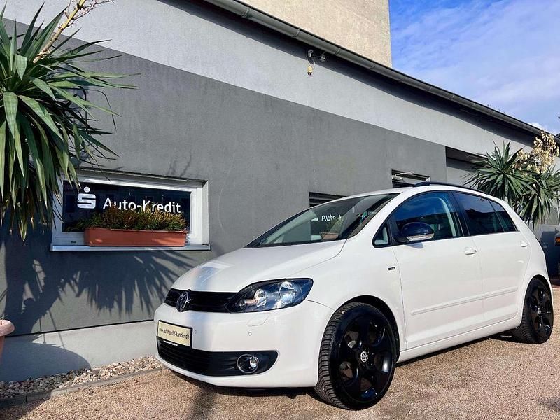 Weiß Gebraucht 2012 VW Golf Plus Cross Match Van / Kleinbus | 8.699 € (Fairer Preis) - Bild 1/4