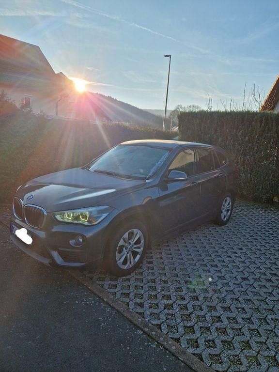 Gebraucht BMW X1 Advantage 190 PS (139 kW) 2018 Grau SUV