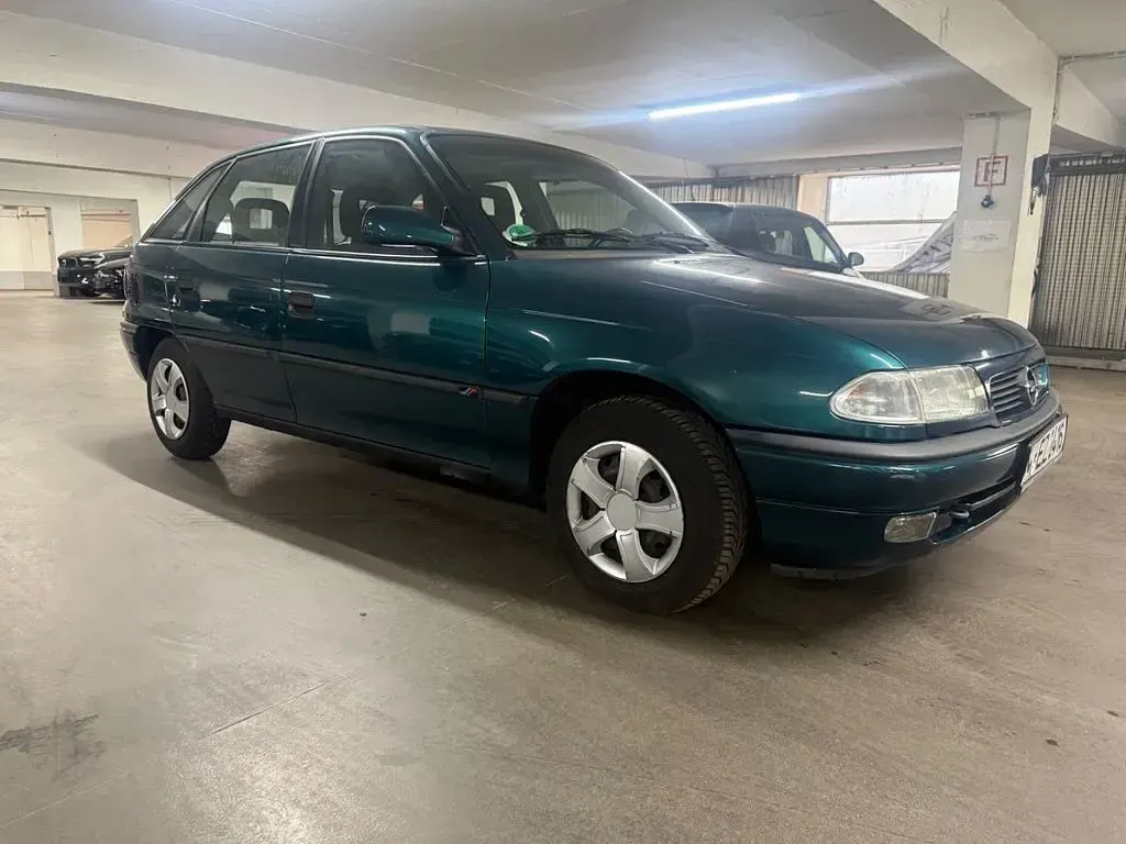 Gebraucht Opel Astra Comfort 75 PS (55 kW) 1998 Blau Limousine