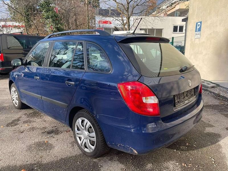 Gebraucht Skoda Fabia Active 86 PS (63 kW) 2011 Pacificblau Kombi