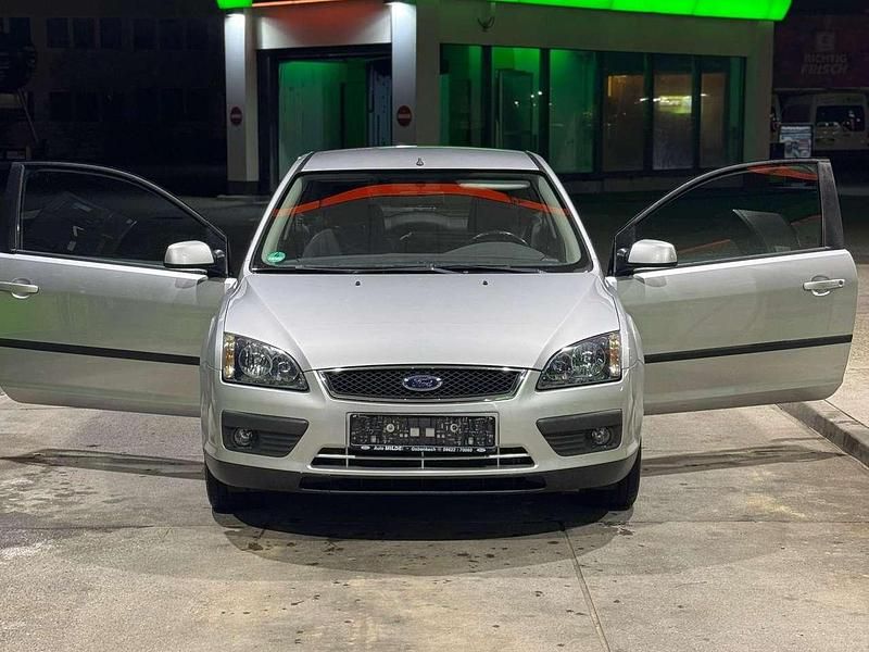 Gebraucht Ford Focus Sport 116 PS (85 kW) 2006 Silber Kleinwagen