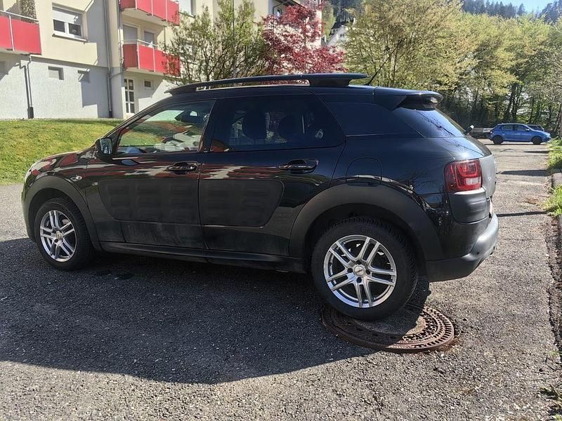 Used Citroën C4 Rip Curl 110 HP (80 kW) 2016 Black SUV
