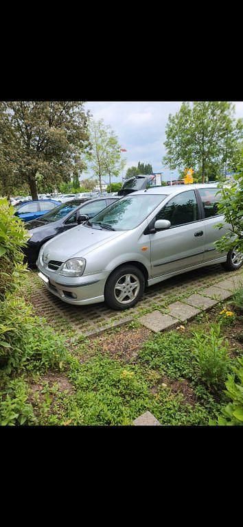 Silber Gebraucht 2006 Nissan Almera Tino Acenta Van / Kleinbus | 1.600 € (Teuer) - Bild 1/4