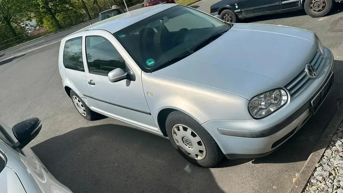 Gebraucht VW Golf III 75 PS (55 kW) 1999 Silber Limousine