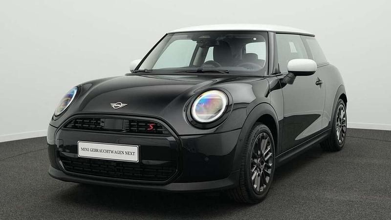 Schwarz Gebraucht 2024 Mini Cooper S Classic Kleinwagen | 28.040 € (Fairer Preis) - Bild 1/4