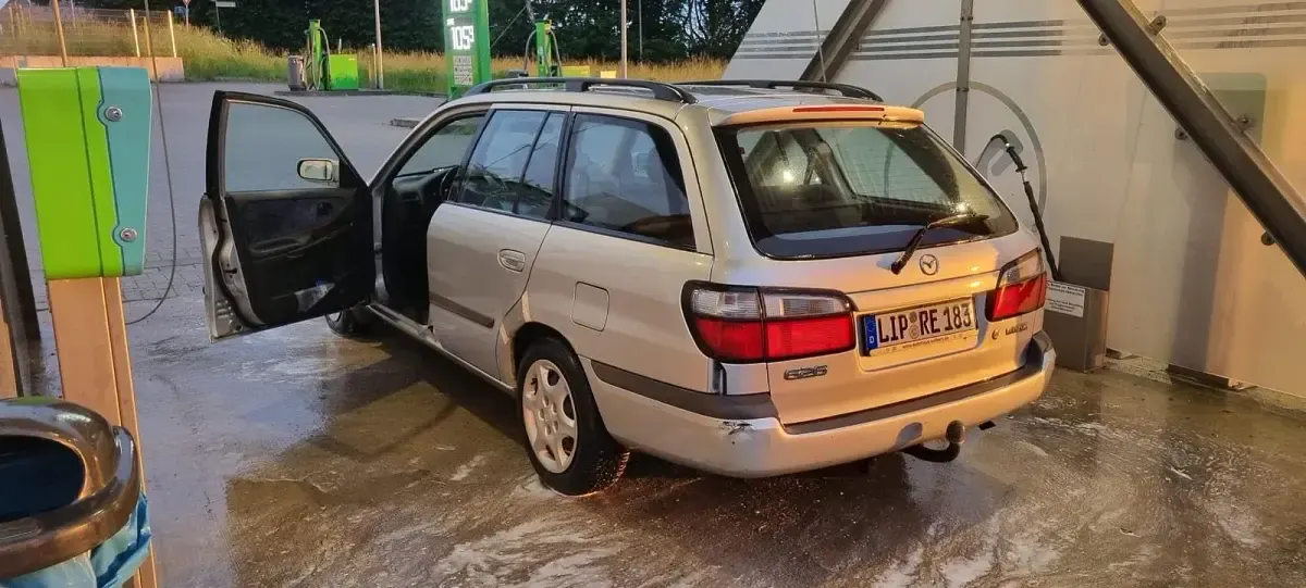 Gebraucht Mazda 626 136 PS (100 kW) 2001 Silber Kombi