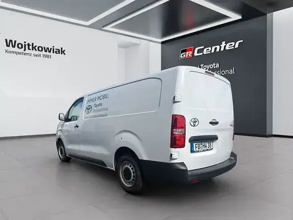 Gebraucht Toyota Proace 144 PS (105 kW) 2024 Icy white Van / Kleinbus