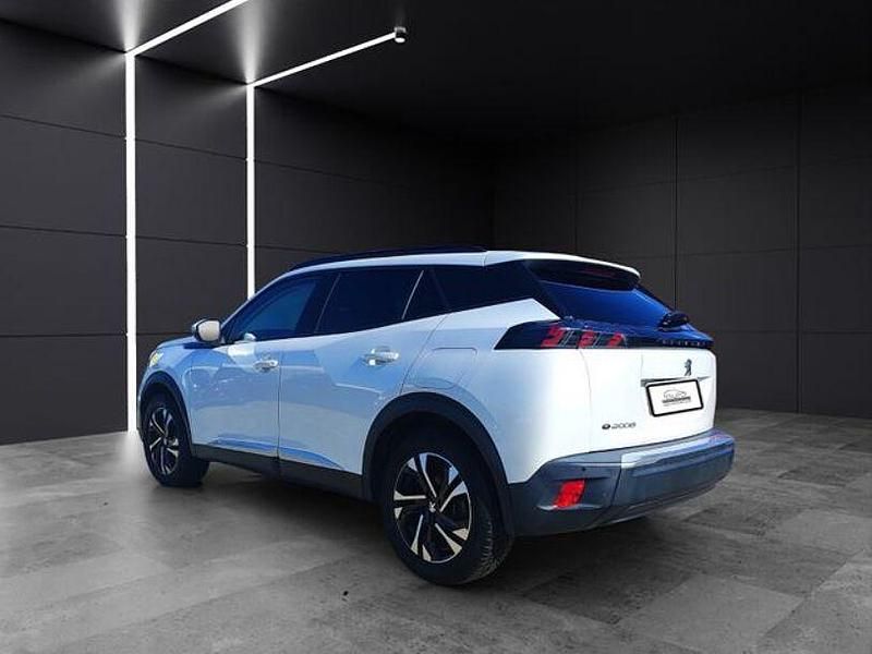 Gebraucht Peugeot e-2008 Allure 100 kW (136 PS) 2021 Weiß SUV