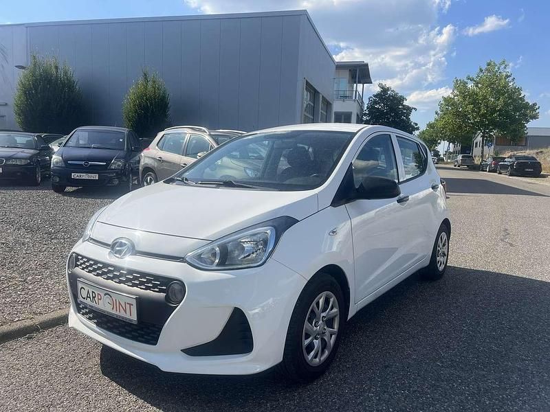 Weiß Gebraucht 2017 Hyundai i10 Kleinwagen | 3.290 € (Fairer Preis) - Bild 1/4