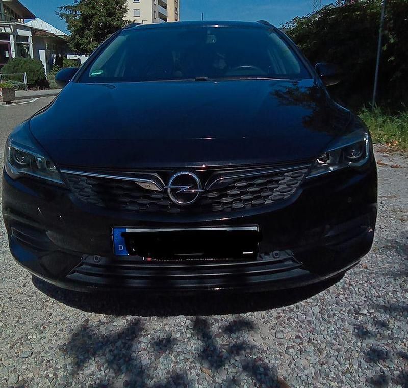 Schwarz Gebraucht 2020 Opel Astra Ultimate Kombi | 11.500 € (Superpreis) - Bild 1/4