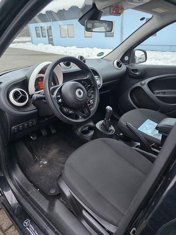 Second-hand Smart ForFour 71 CP (52 kW) 2015 Alb Hatchback