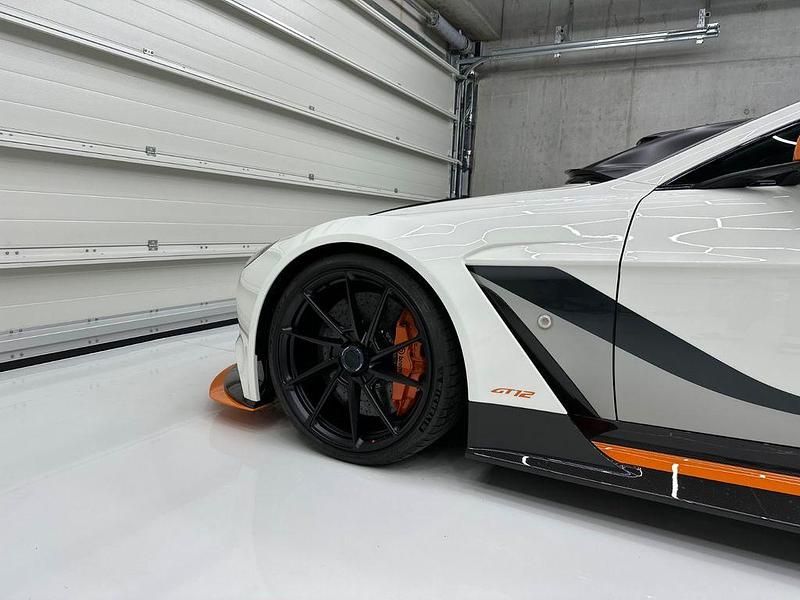 Gebraucht Aston Martin V12 Vantage 604 PS (444 kW) 2016 Weiß