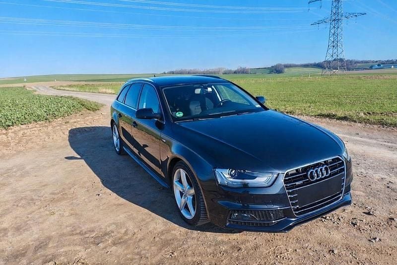Gebraucht Audi A4 S-Line 190 PS (139 kW) 2015 Blau Kombi