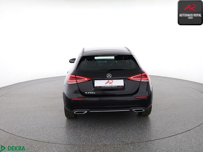 Gebraucht Mercedes A250 Progressive 218 PS (160 kW) 2021 Schwarz Limousine
