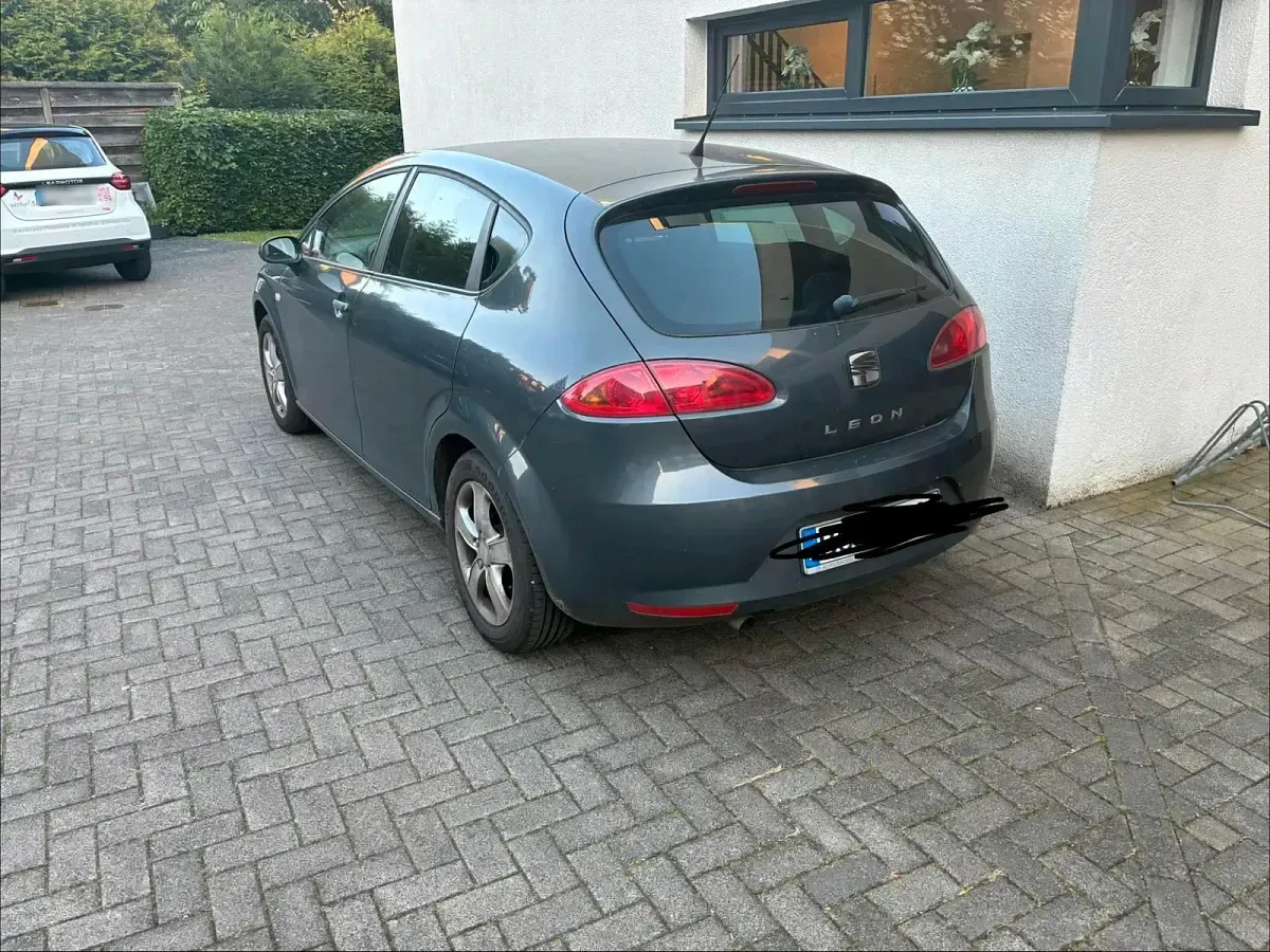 Gebraucht Seat Leon 102 PS (75 kW) 2008 Grau Kleinwagen