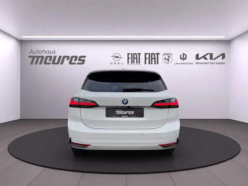 Gebraucht BMW 216 Active Tourer 122 PS (89 kW) 2024 Weiss Van / Kleinbus