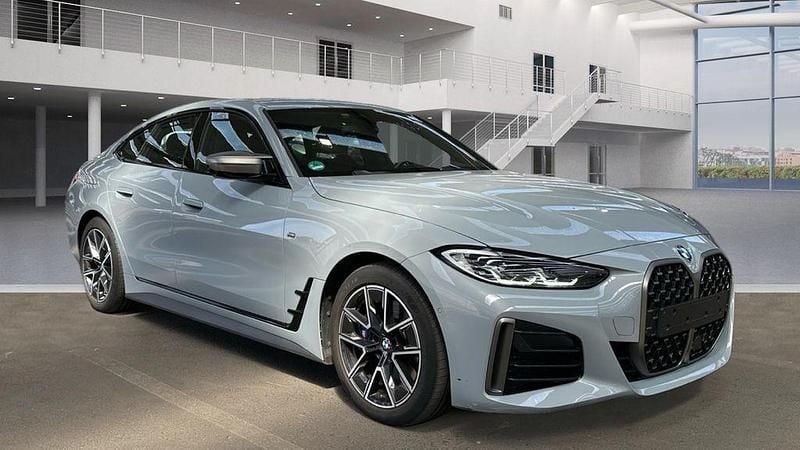 Grau Gebraucht 2022 BMW M440 M Sport Limousine | 44.950 € (Superpreis) - Bild 1/4