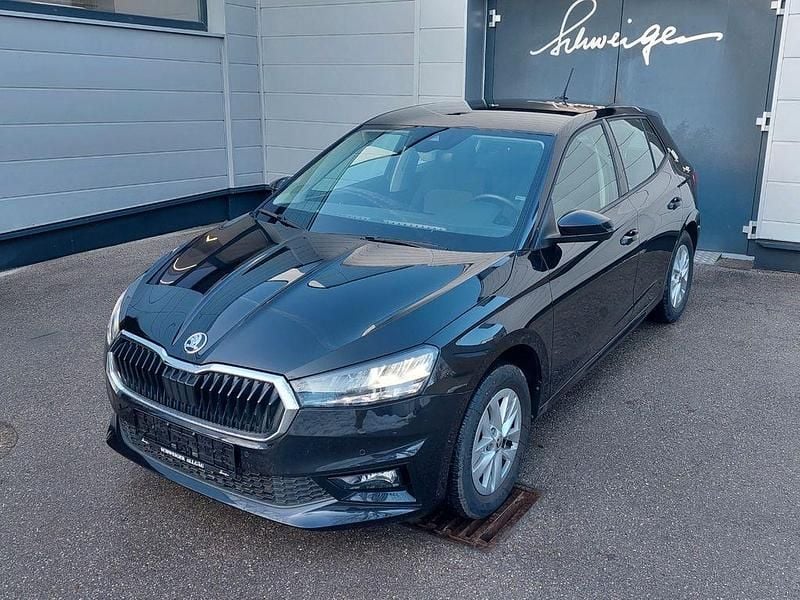 Schwarz Gebraucht 2024 Skoda Fabia Selection Limousine | 15.490 € (Guter Preis) - Bild 1/4