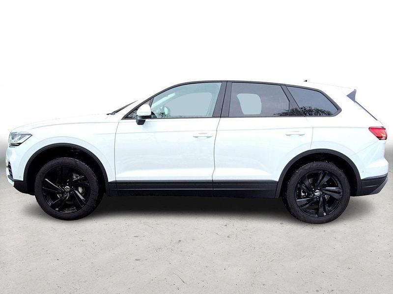 Gebraucht VW Touareg Basis 286 PS (210 kW) 2024 Weiß SUV