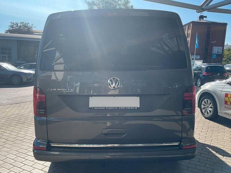 Gebraucht VW Caravelle 150 PS (110 kW) 2025 Indiumgrau metallic Van / Kleinbus