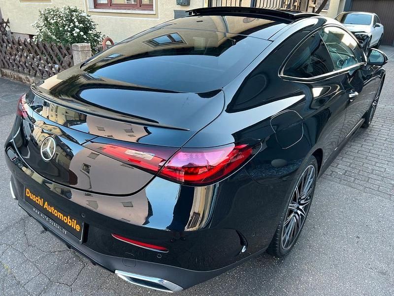 Gebraucht Mercedes CLE200 204 PS (150 kW) 2025 Obsidianschwarz Coupé