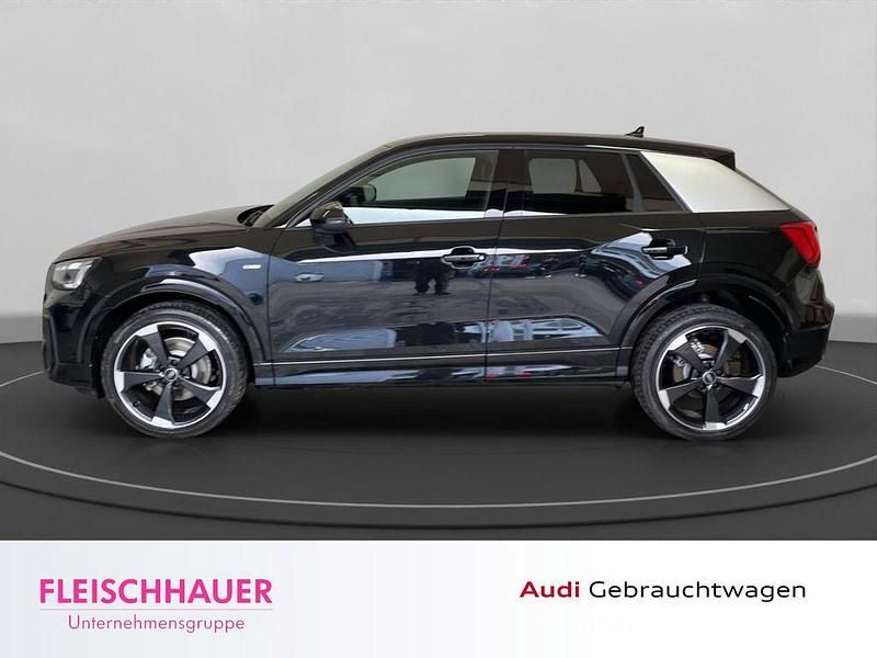 Gebraucht Audi Q2 S-Line 150 PS (110 kW) 2024 Mythosschwarz metallic SUV