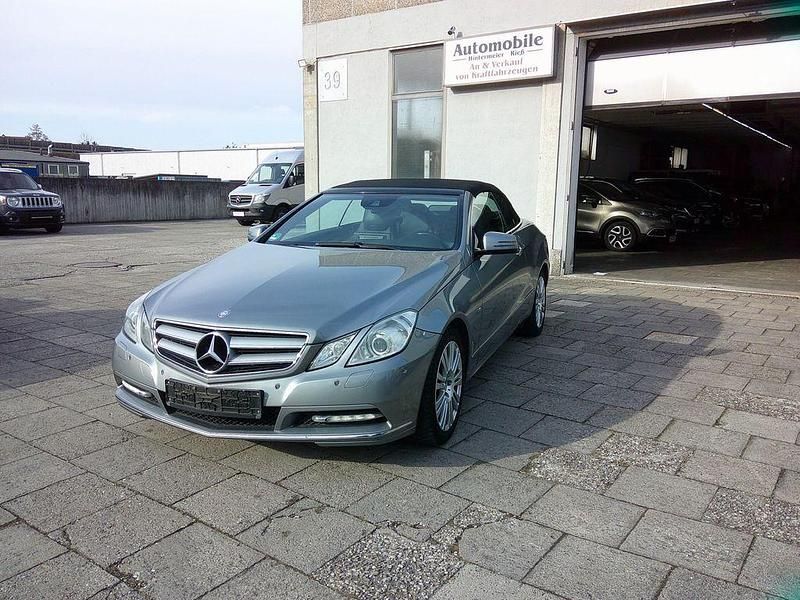 Gebraucht Mercedes E220 170 PS (125 kW) 2012 Silber Cabrio