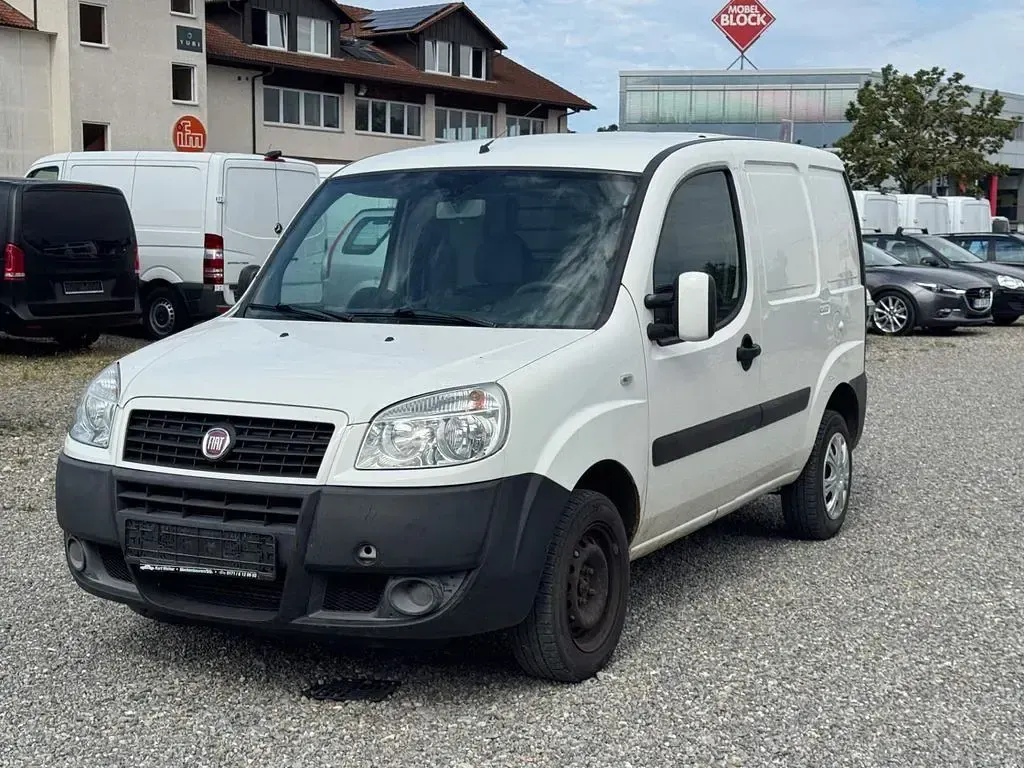 Gebraucht Fiat Doblò 75 PS (55 kW) 2008 Grau Van / Kleinbus