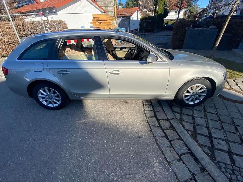 Gebraucht Audi A4 Ambiente 150 PS (110 kW) 2014 Beige Kombi