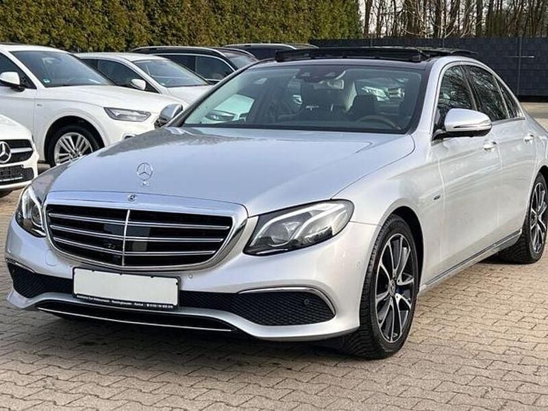 Gebraucht Mercedes E350 211 PS (155 kW) 2017 Iridiumsilber Limousine