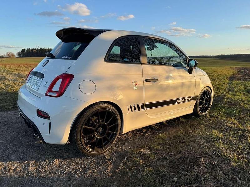 Gebraucht Abarth 595 Competizione 180 PS (132 kW) 2019 Weiß Kleinwagen