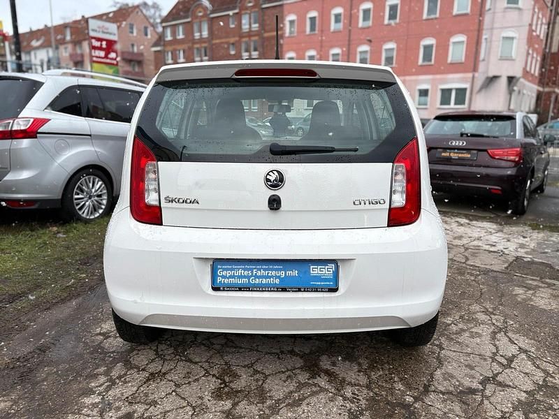 Gebraucht Skoda Citigo Cool Edition 60 PS (44 kW) 2016 Weiß Kleinwagen