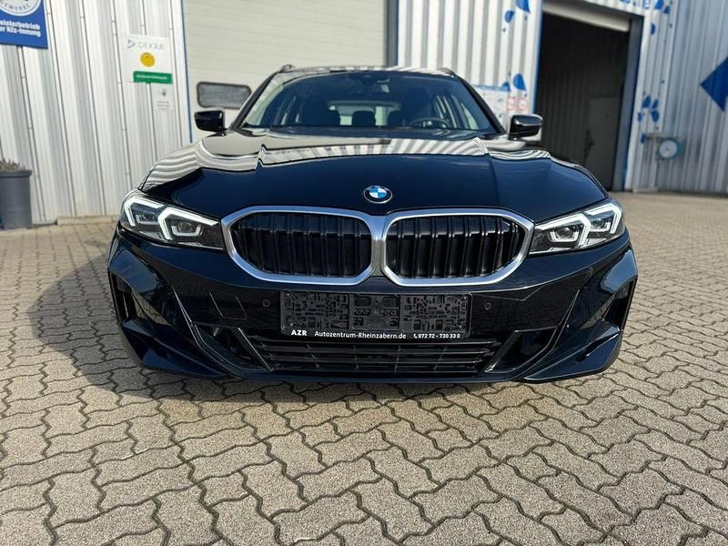 Gebraucht BMW 318 Shadowline 156 PS (114 kW) 2025 Schwarz Limousine