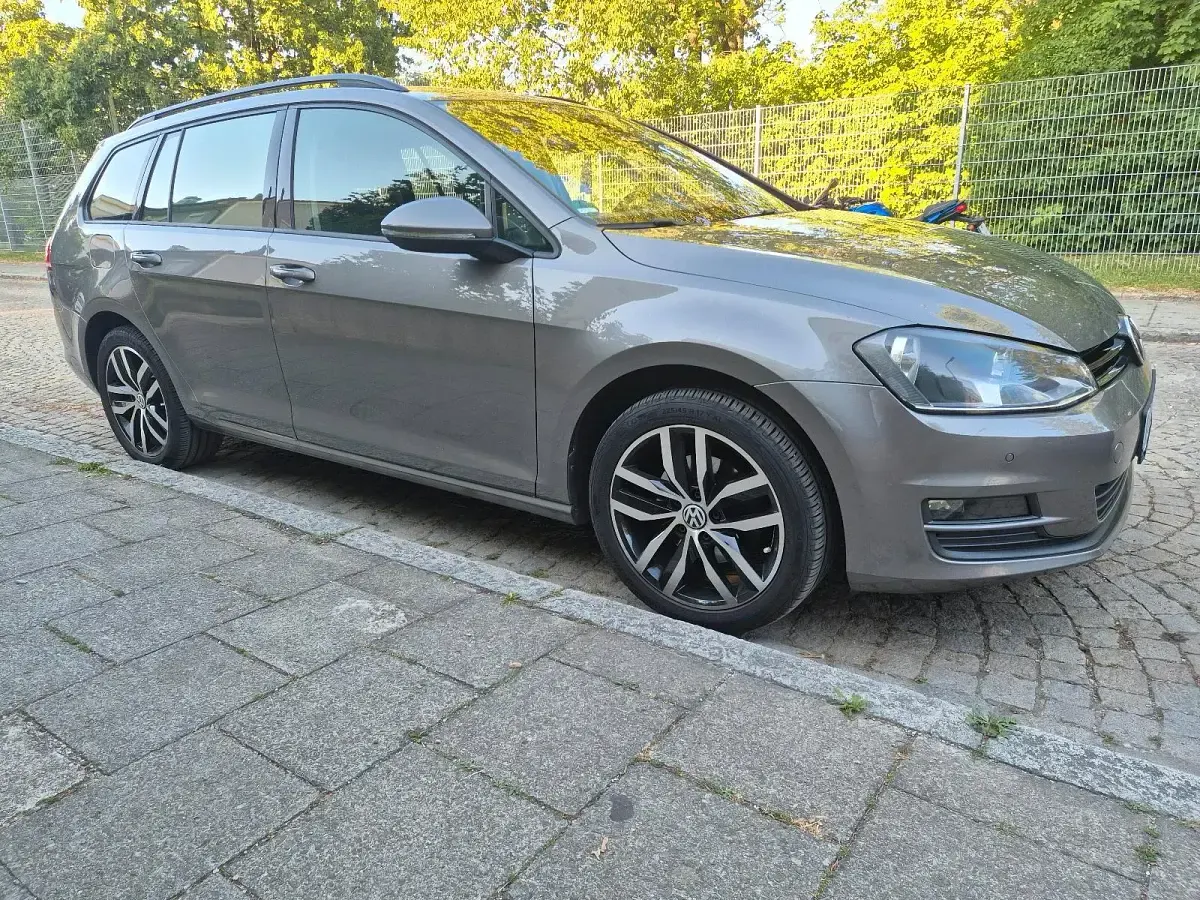 Gebraucht VW Golf VII Comfortline 150 PS (110 kW) 2015 Grau Kombi