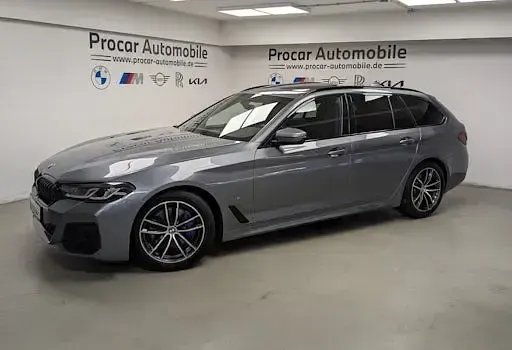 Gebraucht BMW 520 Shadowline 190 PS (139 kW) 2022 Silber Kombi