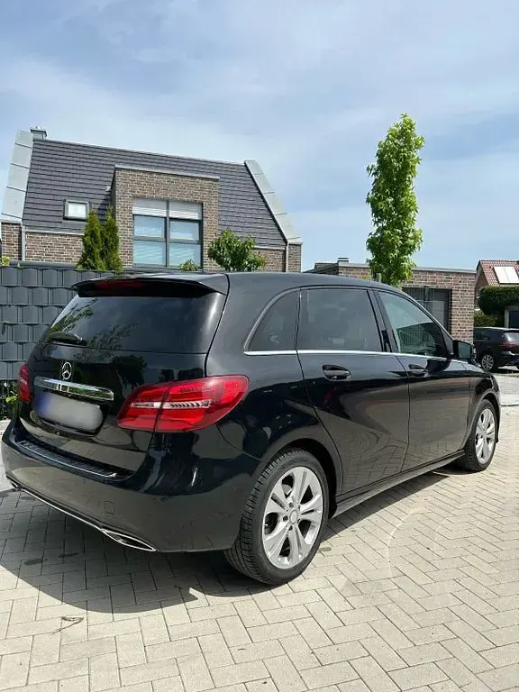 Gebraucht Mercedes B200 Urban 136 PS (100 kW) 2015 Schwarz Van / Kleinbus