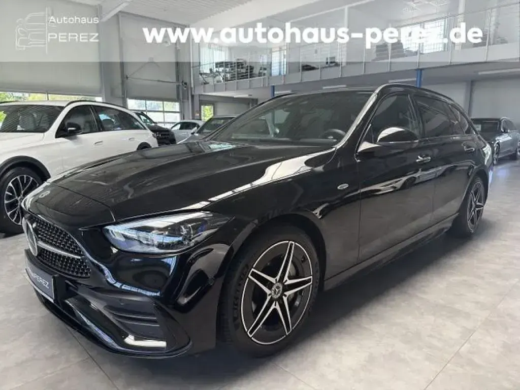 Gebraucht Mercedes E300 AMG 204 PS (150 kW) 2025 Unilack schwarz Kombi
