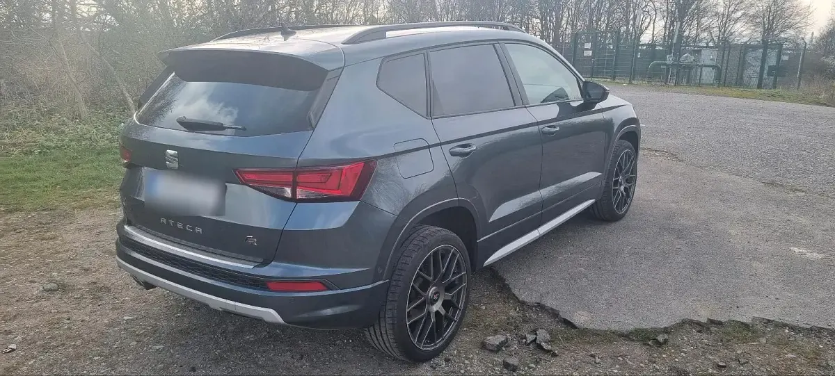Używany Seat Ateca FR 150 KM (110 kW) 2019 Szary SUV