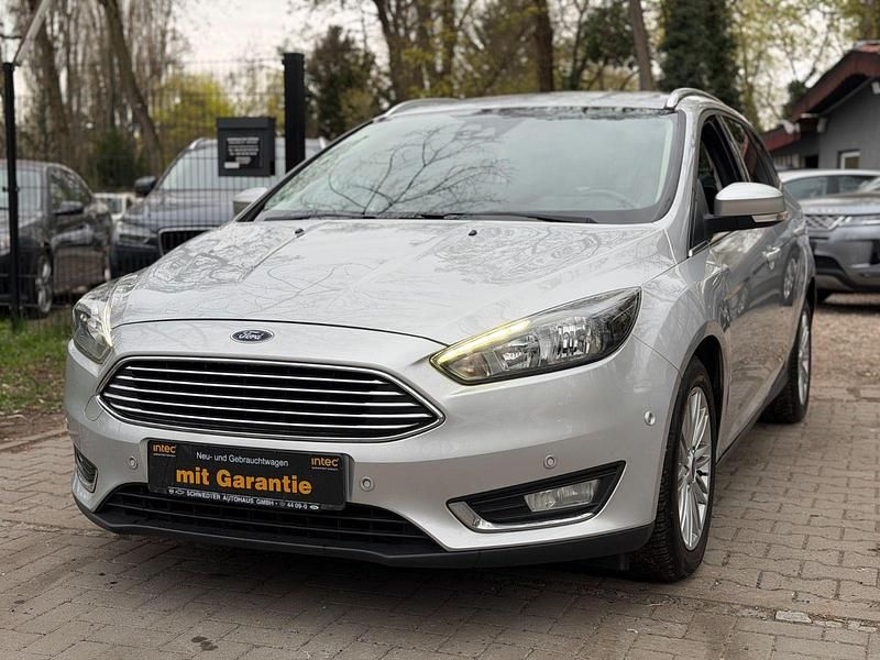 Usata Ford Focus 120 CV (88 kW) 2014 Argento Station wagon