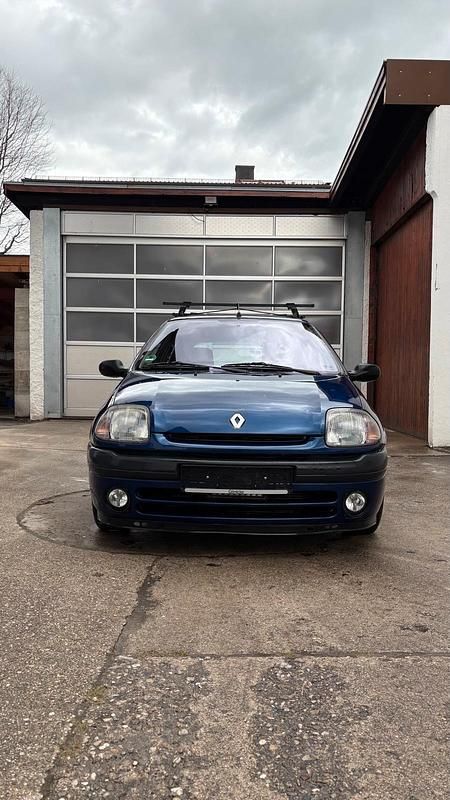 Gebraucht Renault Clio II 58 PS (42 kW) 2000 Blau Kleinwagen