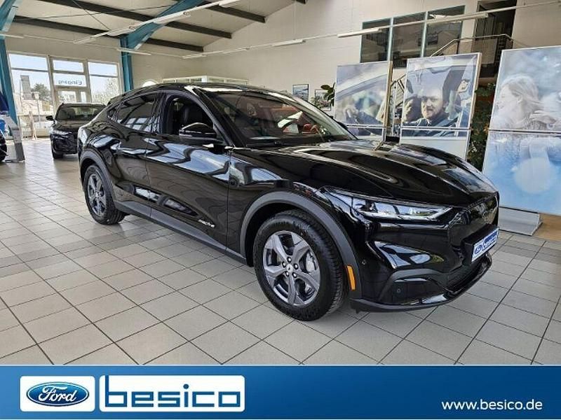 Gebraucht Ford Mustang Mach-E 197 kW (269 PS) 2023 Absolut black metallic SUV