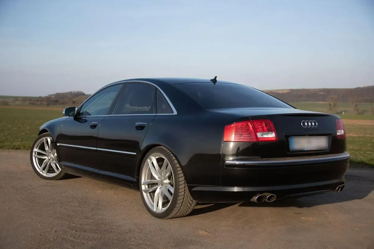 Gebraucht Audi S8 Ambiente 450 PS (330 kW) 2007 Schwarz Limousine