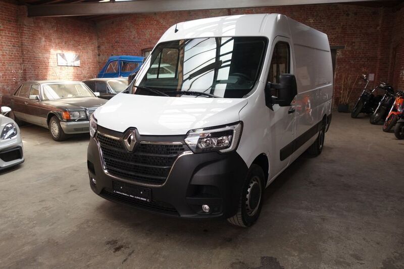 Mineral weiss Gebraucht 2024 Renault Master Van | 27.980 € (Fairer Preis) - Bild 1/4