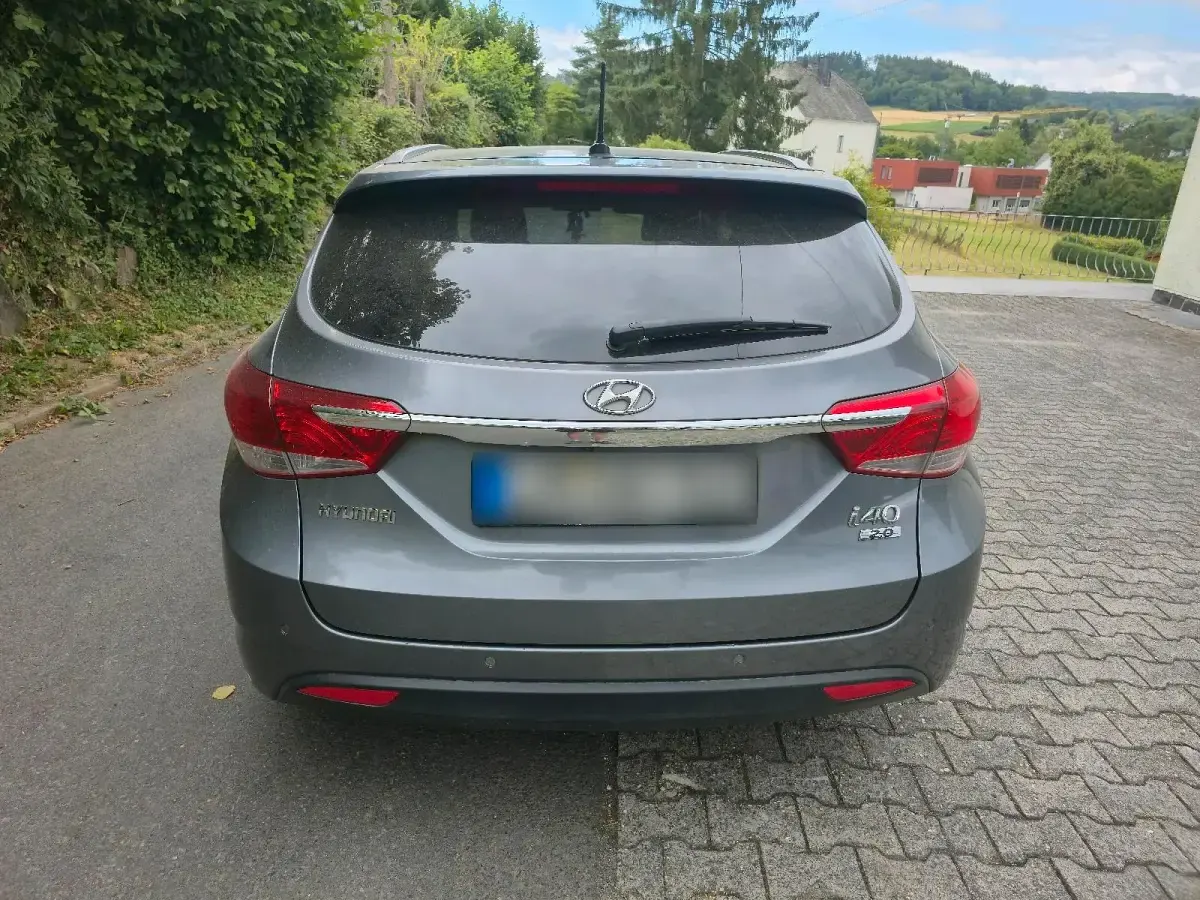 Gebraucht Hyundai i40 177 PS (130 kW) 2011 Andere farben Kombi