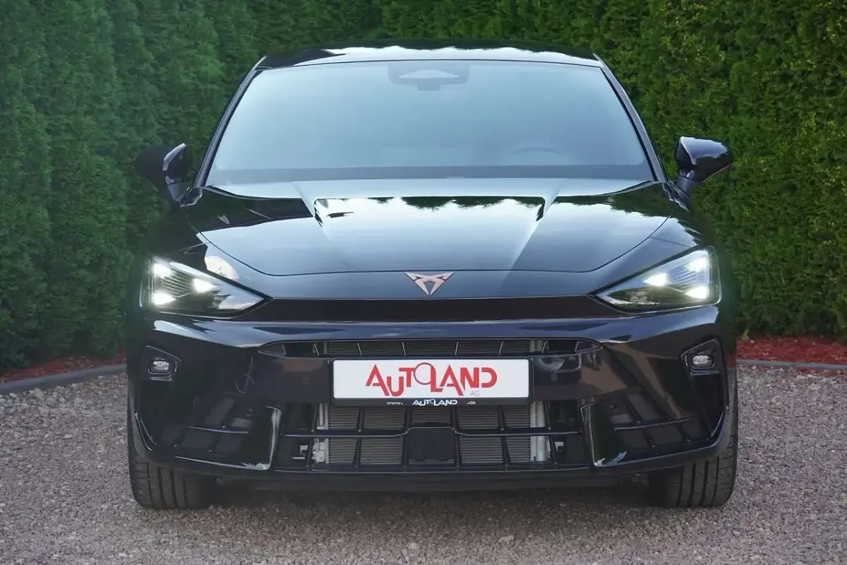 Neu Cupra Leon 150 PS (110 kW) 2026 Nachtschwarzmet. Limousine
